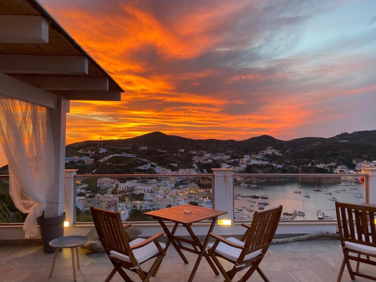 Domus L Ponza Seaview Villa Luaran gambar